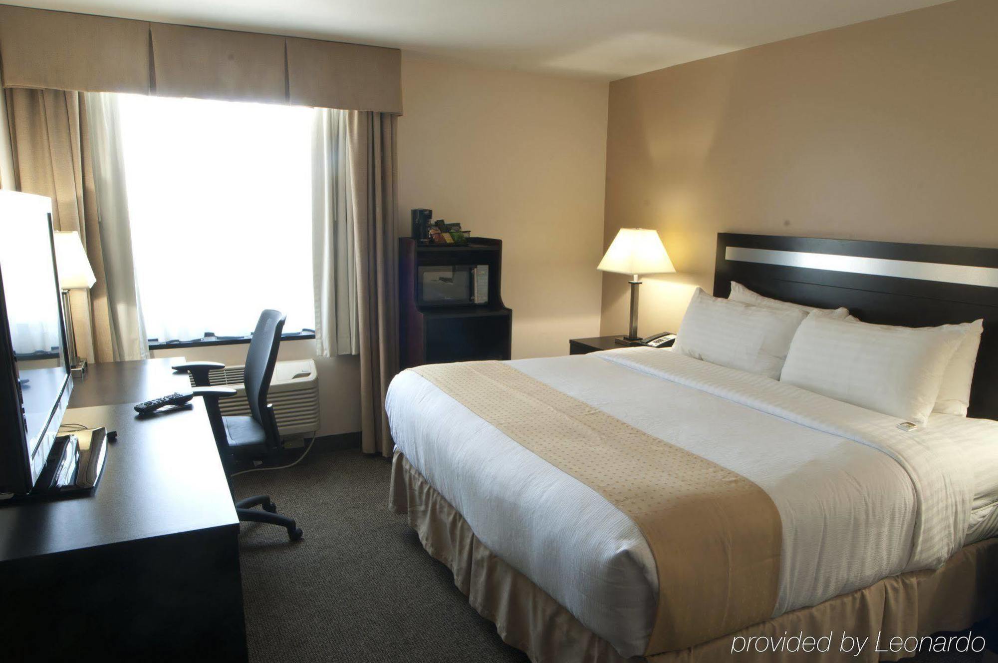 The Laguardia Hotel นิวยอร์ก ภายนอก รูปภาพ