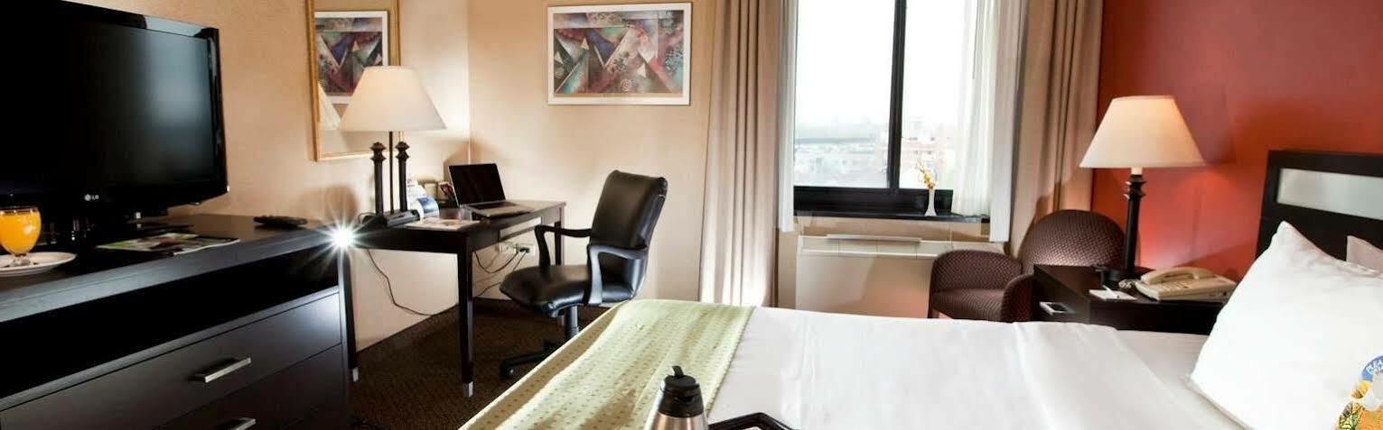 The Laguardia Hotel นิวยอร์ก ภายนอก รูปภาพ