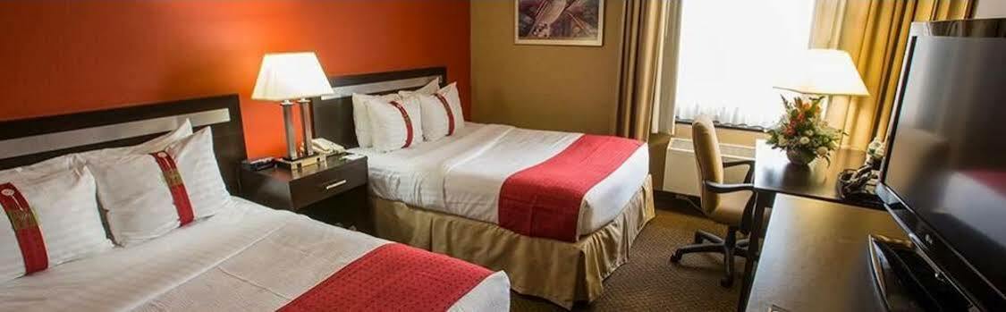 The Laguardia Hotel นิวยอร์ก ภายนอก รูปภาพ